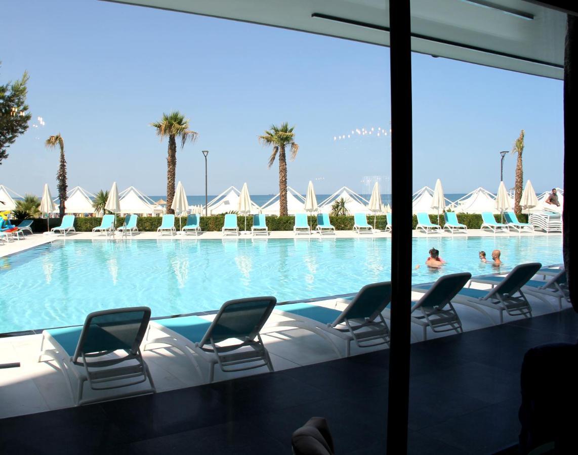 Luxury Premium Finese Hotell Golem  Exteriör bild